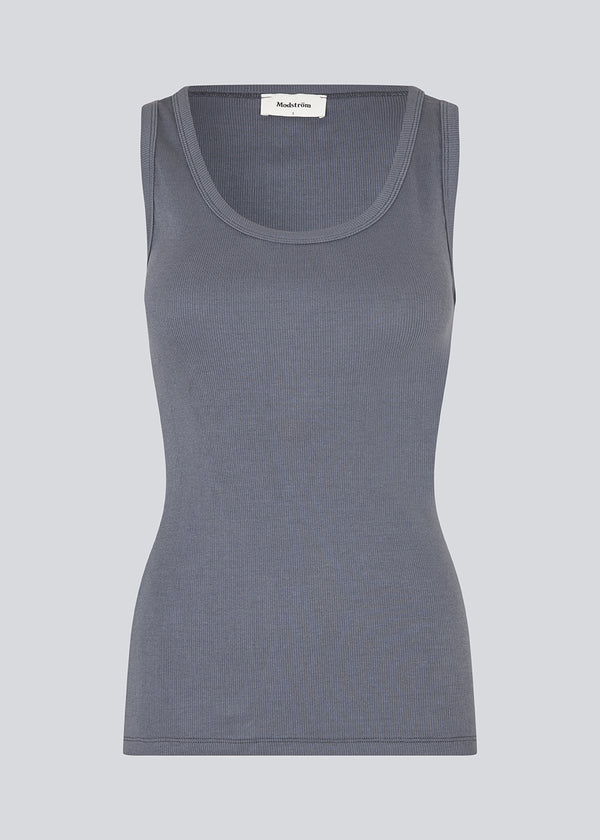 Soft basic crop top in soft cotton rib with stretch. IgorMD LS crop top has a tight, cropped fit with long sleeves.
