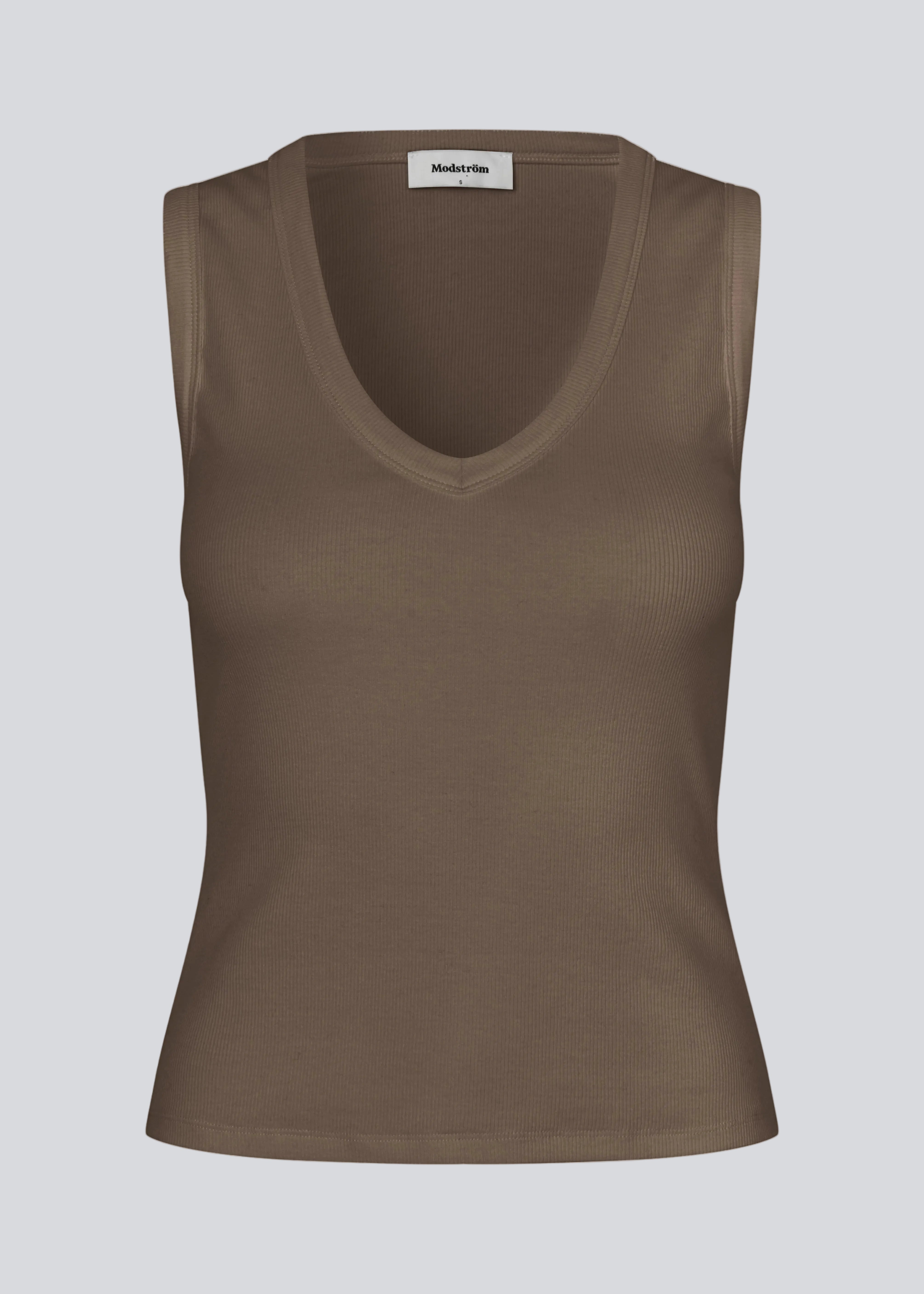 Sleeveless top in ribbed cotton jersey. Igormd tank top has a tight fit and a round neckline. fit with long sleeves.