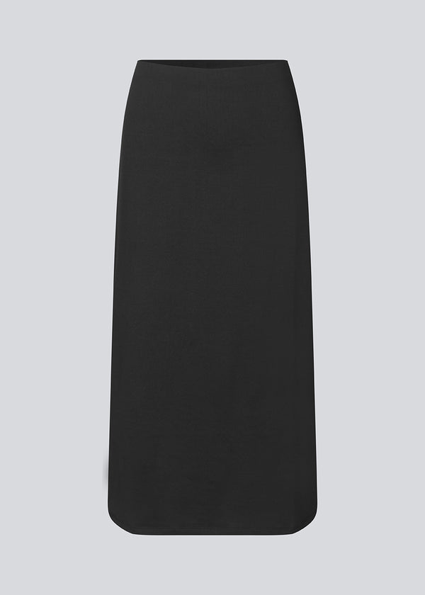 Long skirt in jersey. ImaMD dress has a loose fit with elastic in the waist.<br>