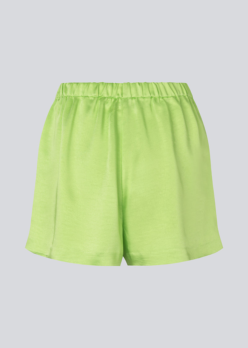 IolaMD shorts - Sharp Green