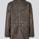 Jacket in lamb leather with a vintage inspired look. IsmaelMD jacket features a relaxed shape with 4 front pockets, v-neckline with collar and lapel, and a button closure in front.