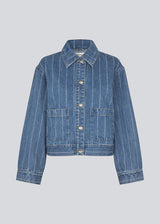 Denim shirt with a loose fit and button closure. IsoldeMD jacquard overshirt has wide sleeves, a shirt collar, and two pockets in front. You can also use this denim shirt as a light jacket for the summer.