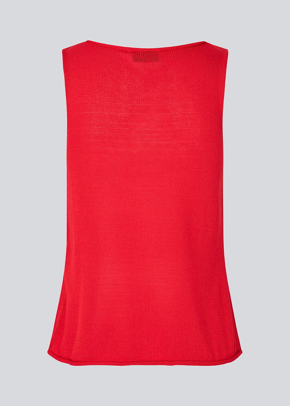 Sleeveless top in knit. IvonneMD top has a loose fit and a wide neck line.