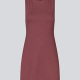 Fitted mini dress in burgundy/red in an A-line shape with a round neck and no sleeves. JosefineMD tank flare dress is made from a stretchy material.&nbsp;

Fit: Designed for a tight, fitted silhouette with 90's inspiration.
Sizing: Runs small – consider sizing up for a looser fit.
Silhouette: A-line shape for a subtle flare and flattering finish.
Design: Sleeveless with a round neckline for a minimalist, chic look.
Material: Made from stretchy fabric, ensuring comfort and flexibility.
Model: Josefine Vogt i