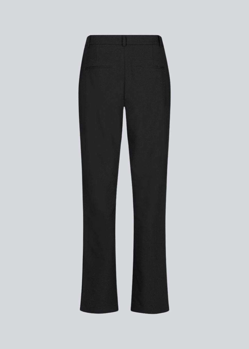 Nice pants with flared legs and front pockets. The stretchy material and elastic waist creates the perfect fit. Kendrick Wide Pants in Black is a Modström Bestseller and a must-have black pants as a basic styles in your waredrobe. Complete the look with Kendrick Blazer.