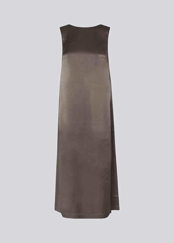 Maxi dress in brown with a loose fit in satin. KindleMD dress has a deep back cut and a classic A-line.