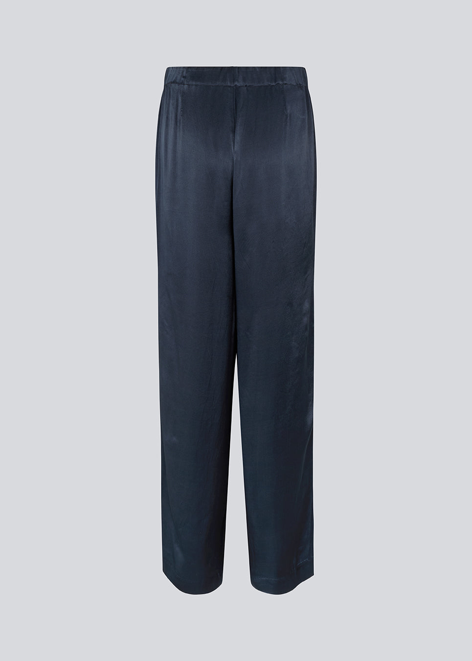 Loose pants in dark blue with wide legs in satin. KindleMD pants has side pockets and an invisible zipper on the side.