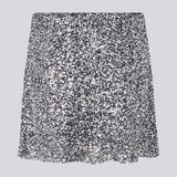 Short silver skirt in sequence jersey. LaraMD skirt has an invisible zipper in the side and is fully linned.