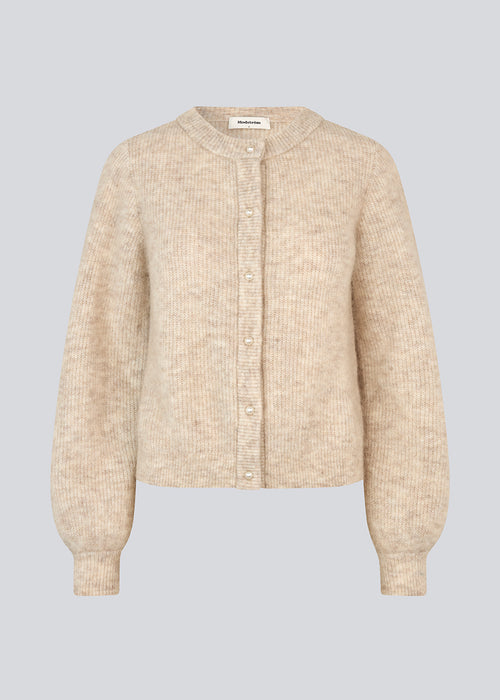 Soft beige cardigan in knit. LenniMD cardigan has a button closure in front and loose sleeves with rib.