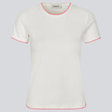 Fitted t-shirt with short sleeves in cotton. MaisyMD t-shirt has a round neck and scalloped edges in a contrast color. 