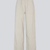 Pants with wide legs in 100% cotton. NanikaMD stripe pants has an elastisk waistband and sidepockets.
