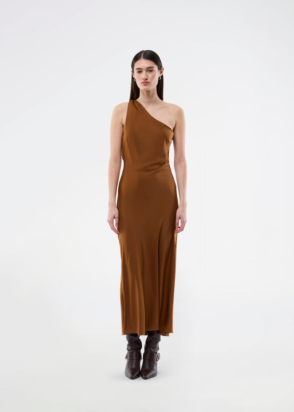 Maxi one shoulder dress in satin. NarcissaMD dress has an open back with beautiful details and an invisible zipper in the side.