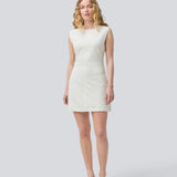 Sleeveless white denim dress in cotton. NadirMD dress is fitted, has a round neck and a zipper in the back.