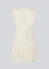 Sleeveless white denim dress in cotton. NadirMD dress is fitted, has a round neck and a zipper in the back.