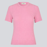 Fitted t-shirt in pink in knit. NigellaMD o-neck has a round neck and short sleeves.
