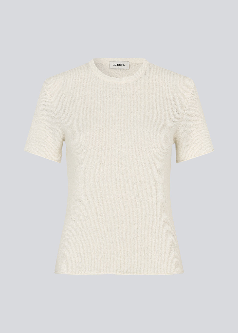 Fitted white t-shirt in knit. NigellaMD o-neck has a round neck and short sleeves.