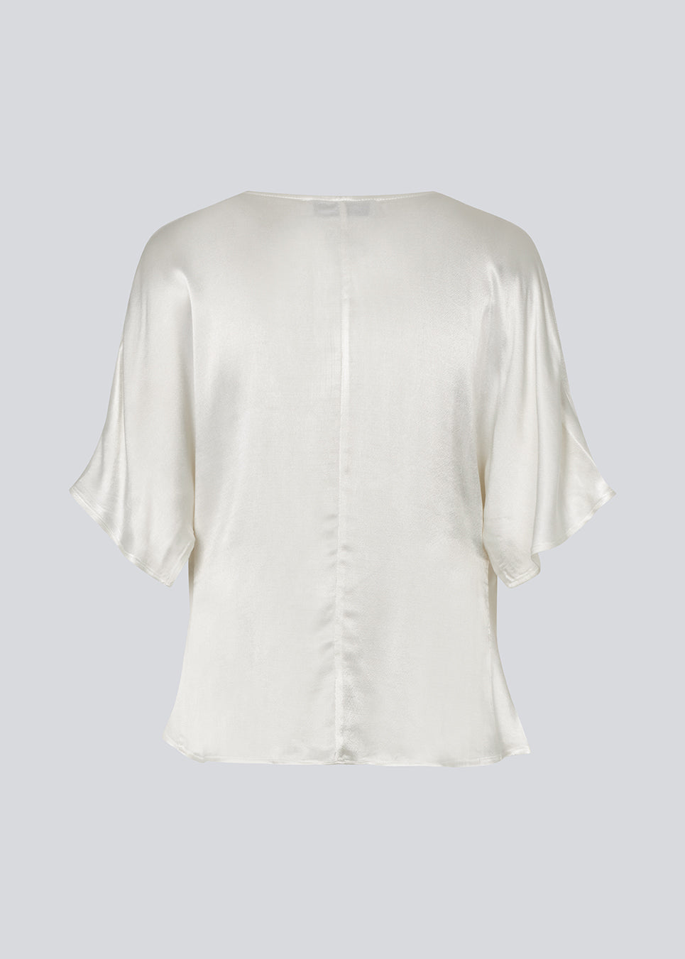 White satin top with a waterfall detail. Parveenmd top is fitted and has short sleeves.&nbsp;