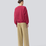 Sweatshirt in dark red with logo made in a cotton mixture. Paulamd sweat has a round neckline and ribbing at the sleeves and bottom. The model is 175 cm and wears a size s/36.