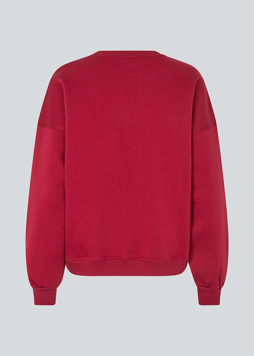 Sweatshirt in dark red with logo made in a cotton mixture. Paulamd sweat has a round neckline and ribbing at the sleeves and bottom. The model is 175 cm and wears a size s/36.