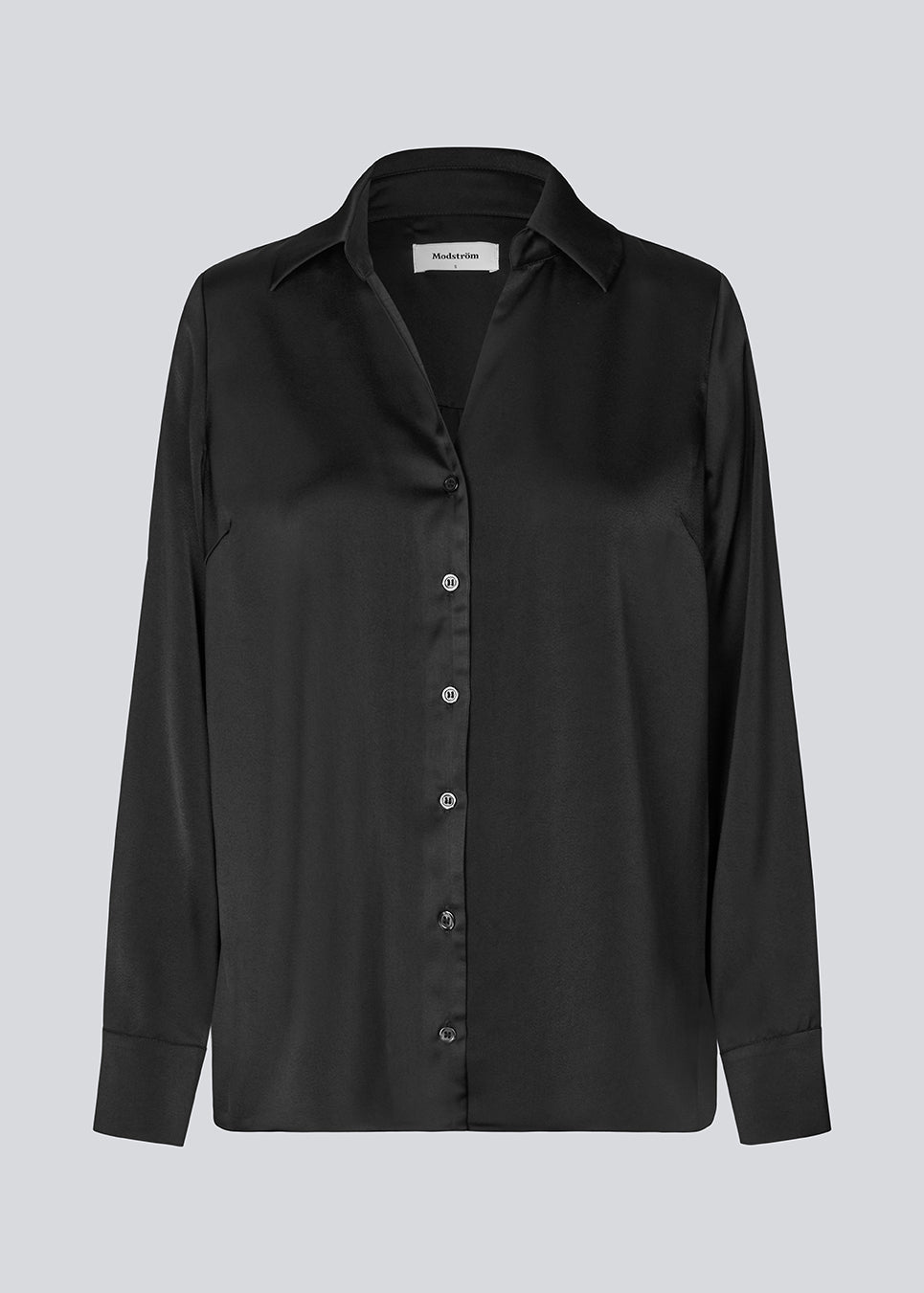 Black classic shirt with button closure in front in satin. Pietromd shirt has a loose fit and a shirt collar.