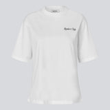 Loose T-shirt with print in 100% cotton. Pipemd t-shirt has an oversized fit and a round neckline. The model is 175 cm and wears a size s/36.