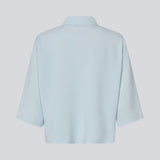 Shirt with 3/4 sleeves in 100% recycled polyester in the color Plein Air. Popelmd shirt has a loose fit and button closure in front.&nbsp;