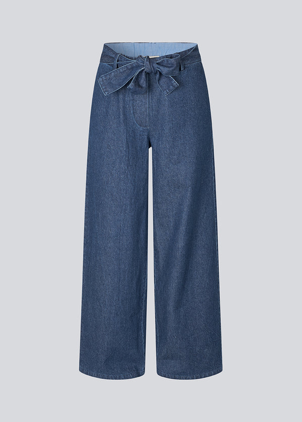 Wide-leg pants with a tie in cotton denim. &nbsp;Possymd pants have an elastic waistband and side pockets.&nbsp;
