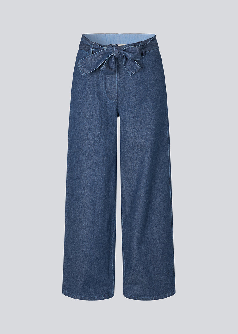Wide-leg pants with a tie in cotton denim. &nbsp;Possymd pants have an elastic waistband and side pockets.&nbsp;
