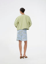 Denim jacket in green with an oversized fit. Princessmd short jacket has long wide sleeves, a round neckline, and adjustable elastic at the bottom. The model is 175 cm and wears a size S/36.

Style the jacket with matching pants in the same color: princessmd pants

Material:
100% Cotton