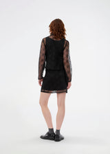 Short A-line skirt. The Roccomd skirt features a concealed side zipper, full lining, and beautifully stitched rose embroidery – perfect for both everyday wear and festive occasions.