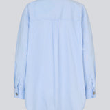 Long striped cotton shirt. The Rowanmd shirt features a classic collar and beautiful decorative buttons – giving it a feminine yet cool look.