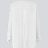 Long cotton shirt. The Rowanmd shirt features a classic collar and beautiful decorative buttons – giving it a feminine yet cool appearance.