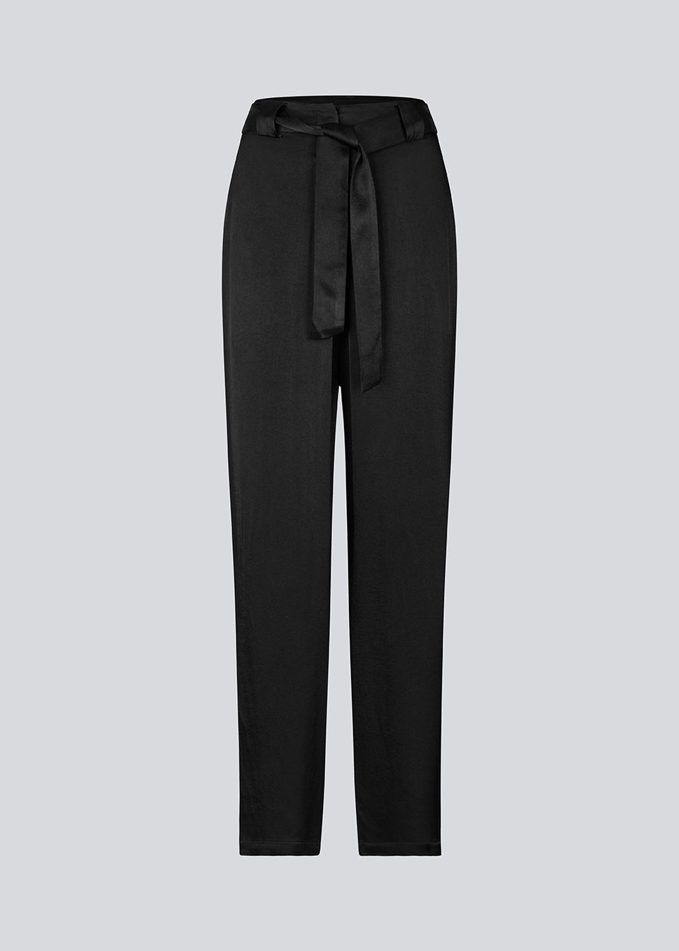 Satin trousers with tie belt. The Royalmd pants feature straight legs and a timeless silhouette – easy to style for any occasion.
