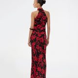 Long skirt in a beautiful rose print. The Ruthiemd skirt features an elastic waistband and is made from recycled polyester – a classic and elegant style.