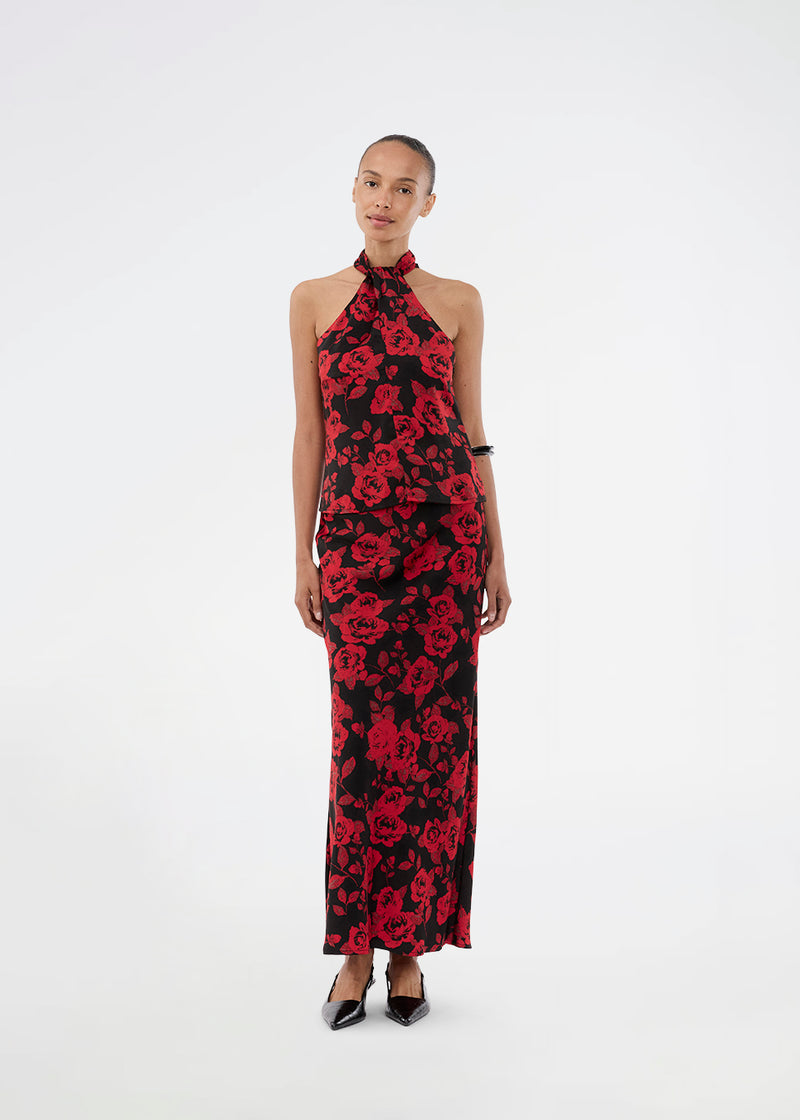 Halterneck top in a beautiful rose print. The Ruthiemd print top features an open back and is made from recycled polyester – graceful and classic.