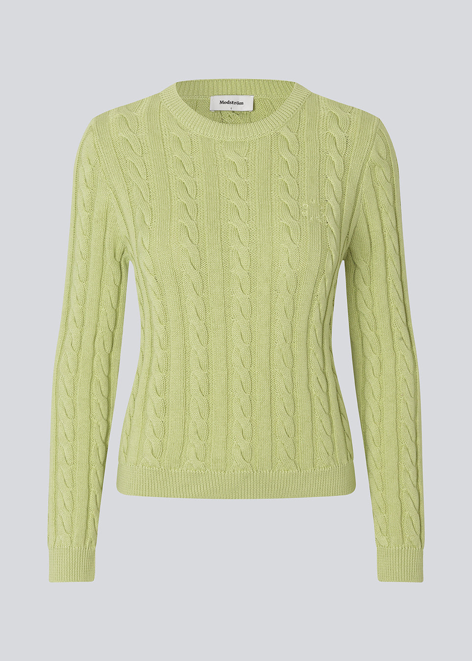 Fitted knit in light green with a round neckline in 100% organic cotton. Sabremd o-neck has a cable pattern and an embroidered chest logo.&nbsp;