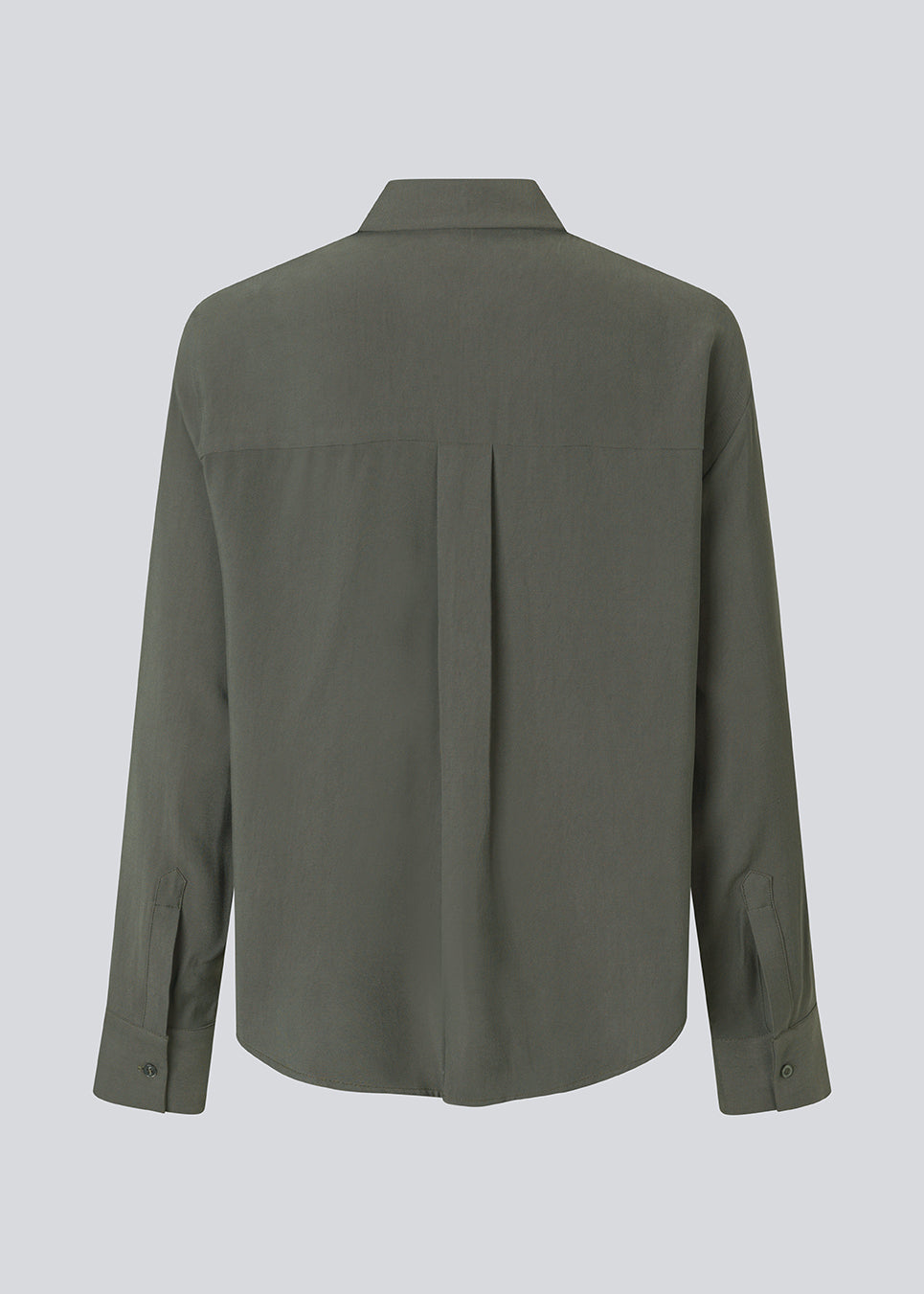 Timeless shirt with collar, button closure and long sleeves in soft material. The Sebastianmd Shirt is made of 90% LENZING™ ECOVERO™ viscose for a more sustainable choice.