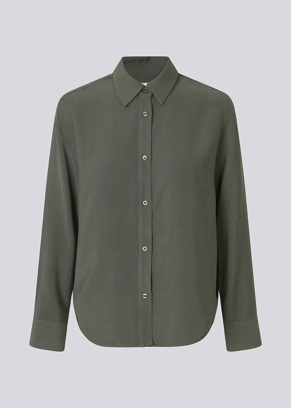 Timeless shirt with collar, button closure and long sleeves in soft material. The Sebastianmd Shirt is made of 90% LENZING™ ECOVERO™ viscose for a more sustainable choice.