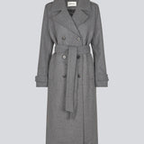 Classic, double-breasted wool coat in grey with collar and notch lapels. ShayMD coat has a wide tiebelt at waist, shoulder straps, wide cuffs and open yoke. With lining and single back vent.