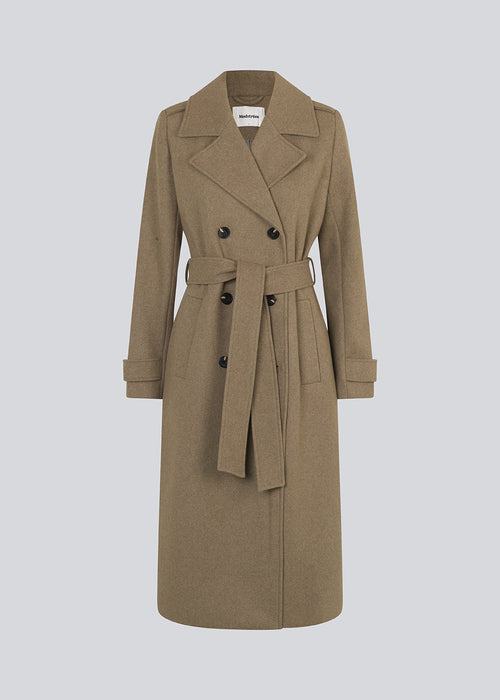 Classic, double-breasted wool coat with collar and notch lapels. ShayMD coat, in the color Spring Stone, has a wide tiebelt at waist, shoulder straps, wide cuffs and open yoke. With lining and single back vent.