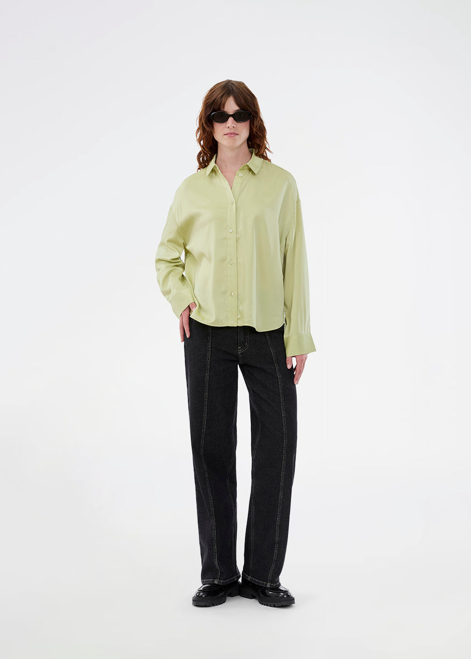 Shirt in light green with relaxed fit. The Sheltonmd Shirt features a timeless design and an elegant look, made from recycled polyester.
