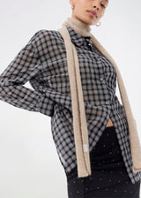 Cool oversized shirt in checks with collar, long sleeves and classic button closure. The Suttonmd Shirt adds a casual and stylish touch to your everyday wardrobe.