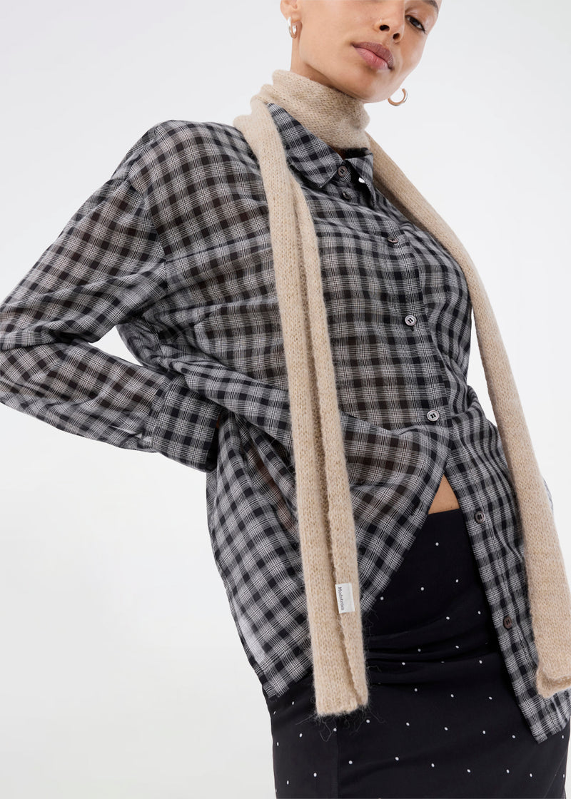 Cool oversized shirt in checks with collar, long sleeves and classic button closure. The Suttonmd Shirt adds a casual and stylish touch to your everyday wardrobe.