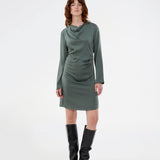 Short dress in green with flattering gathering at the waist and slight waterfall neckline. TailorMD dress is made in a beautiful satin and has long sleeves and an invisible zipper in the back.
