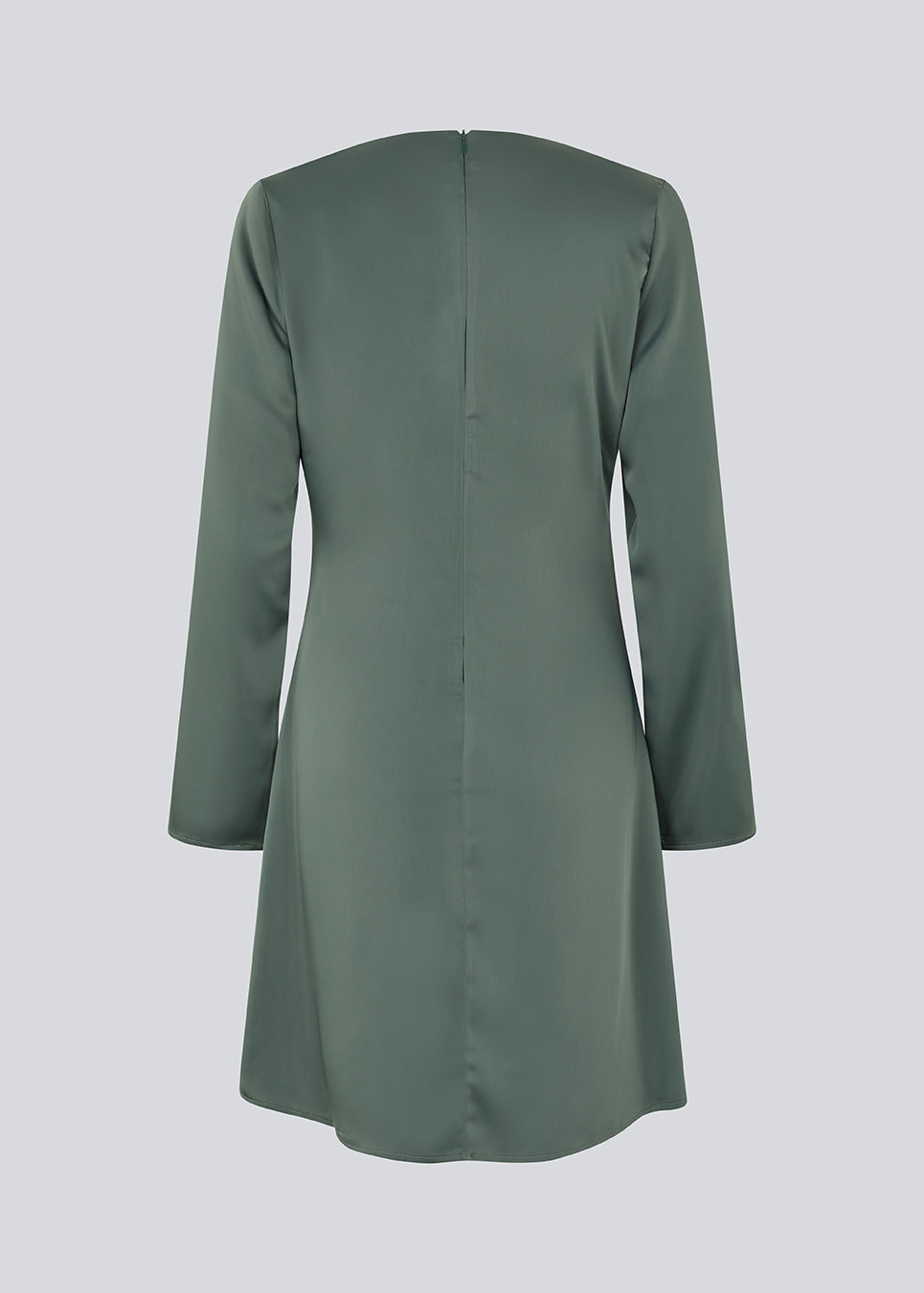 Short dress in green with flattering gathering at the waist and slight waterfall neckline. TailorMD dress is made in a beautiful satin and has long sleeves and an invisible zipper in the back.