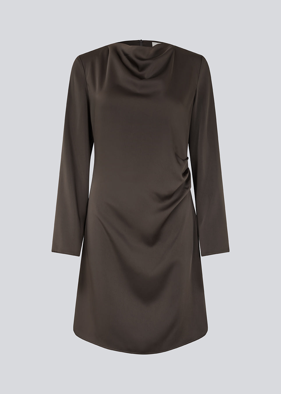 Our very popular and always sold out Tailormd dress now in a new shorter version with long sleeves.&nbsp;The dress is brown and has flattering gathering at the waist and a slight waterfall neckline. The TailorMD dress is made in a beautiful satin and has long sleeves and an invisible zipper in the back.