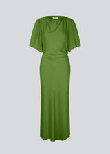 Short-sleeved dress with ruched detailing in soft satin. The TailorMD Dress features a high neckline, invisible back zip, and side slit - an elegant and flattering style, perfect for both evening wear and stylish everyday looks.