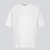 Short-sleeved t-shirt with in white logo in cotton jersey. Takoda t-shirt has a casual fit a round neck.