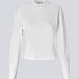 Slightly cropped long-sleeved t-shirt in white in 100% organic cotton. Tampamd LS t-shirt has a round neck and a fitted look.