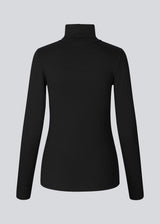 Nice high-necked blouse in black in a tight fit, which is perfect for any occasion and a basic must-have in your wardrobe. The blouse has a tight fit.